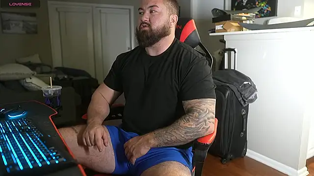 Snapshot of B_The_Creator_X chatting on February 28, 5:15 am B The Creator X online show from February 28, 5:15 am