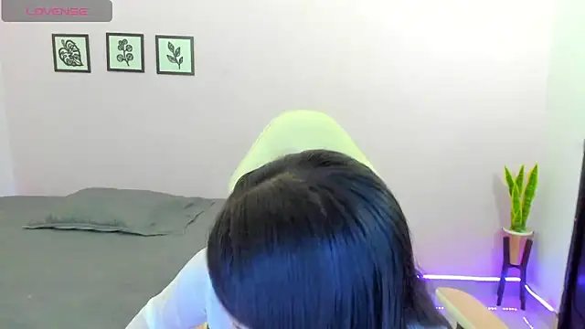 sophie pazz online show from November 15, 10:25 pm