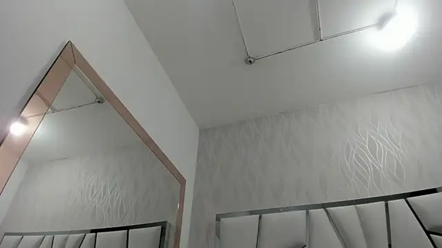 Victoriaa millers online show from November 5, 7:06 pm