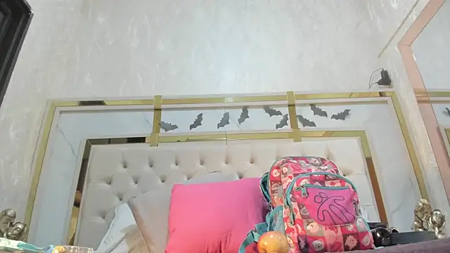 Victoriaa millers online show from October 30, 7:11 pm