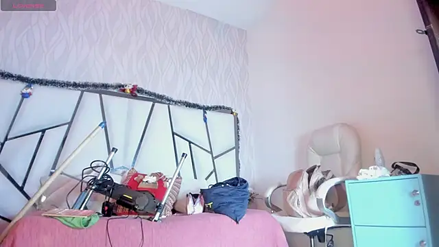 Victoriaa millers online show from December 2, 7:37 pm