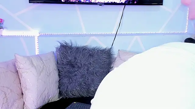 lila noa online show from November 7, 7:29 pm