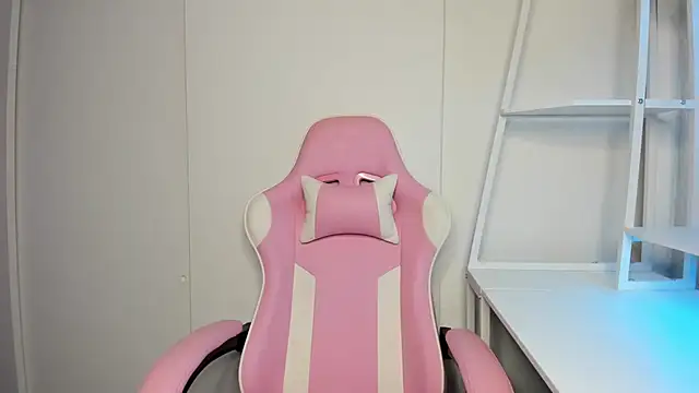 Snapshot of cedaya444 chatting on February 7, 5:31 am cedaya444 online show from February 7, 5:31 am