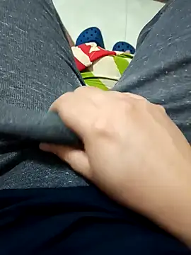 beautiful hands  online show from February 6, 10:58 am