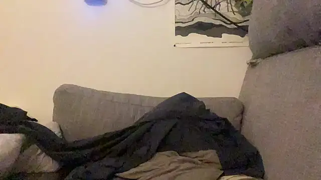 P4RtYBOII92 online show from December 3, 5:23 pm