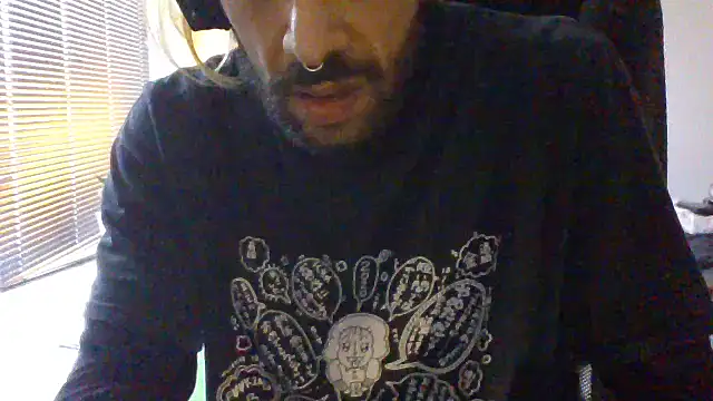 P4RtYBOII92 online show from October 27, 2:51 pm