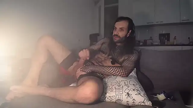 P4RtYBOII92 online show from September 15, 4:51 pm