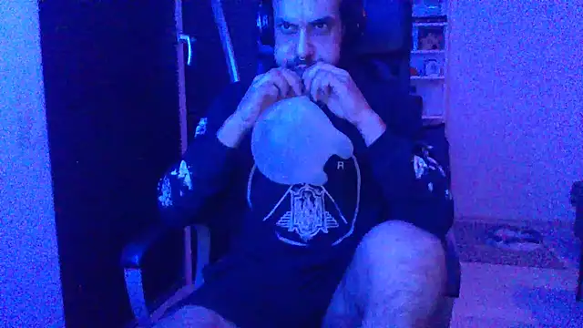 P4RtYBOII92 online show from November 29, 12:00 am