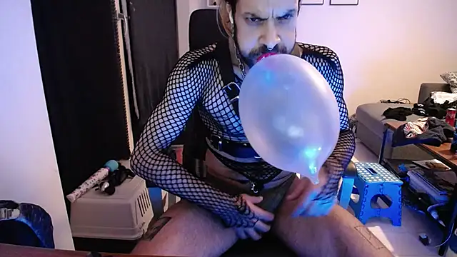 P4RtYBOII92 online show from November 5, 12:58 am