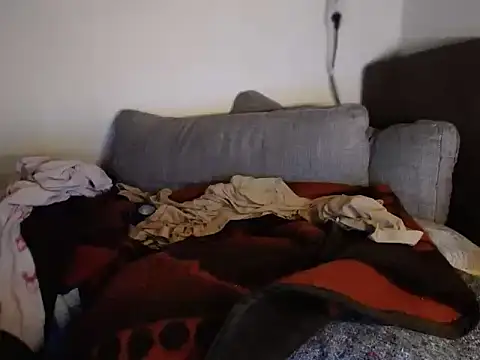 P4RtYBOII92 online show from February 16, 11:42 am