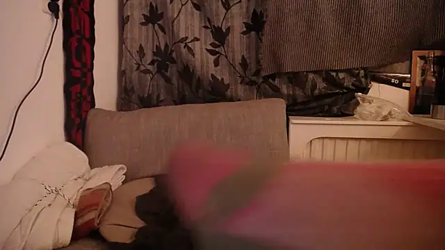 P4RtYBOII92 online show from November 30, 6:03 am