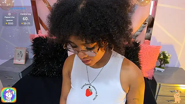 Elith noa online show from March 15, 7:27 pm