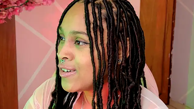 Elith noa online show from October 28, 8:08 pm