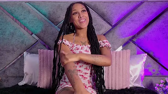 Elith noa online show from February 13, 7:47 pm