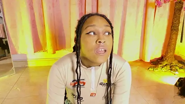 Elith noa online show from January 16, 10:25 pm