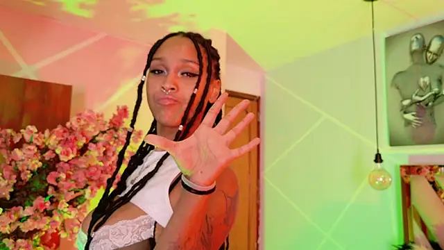 Elith noa online show from September 22, 6:58 pm