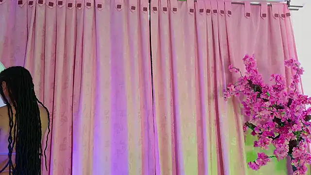 Elith noa online show from February 12, 7:35 pm