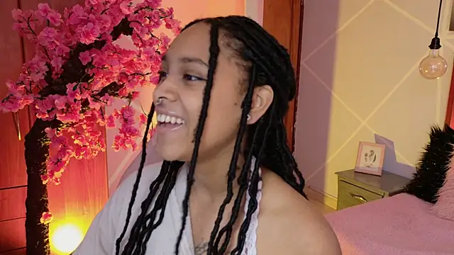 Elith noa online show from November 21, 9:36 pm