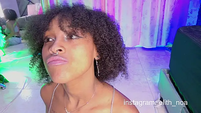 Elith noa online show from March 24, 2:11 am