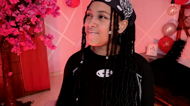 Elith noa online show from October 16, 7:22 pm