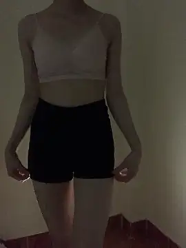 Snapshot of Vani_S2 chatting on September 24, 3:29 pm Vani S2 online show from September 24, 3:29 pm