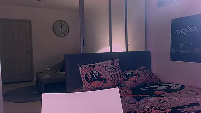 Eva Jaya online show from October 16, 1:08 pm