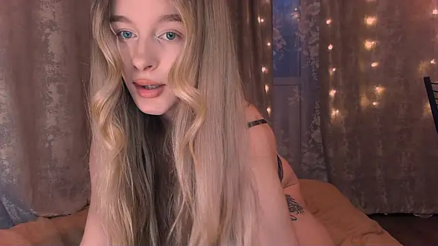 Eva Jaya online show from December 22, 1:11 pm