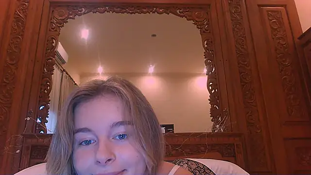 Eva Jaya online show from November 11, 5:13 am