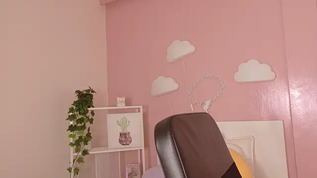 Snapshot of briannajackson_ chatting on October 28, 8:08 pm briannajackson online show from October 28, 8:08 pm