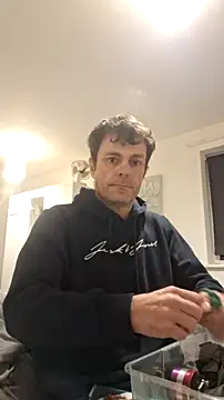 steb1980 online show from December 2, 7:04 pm