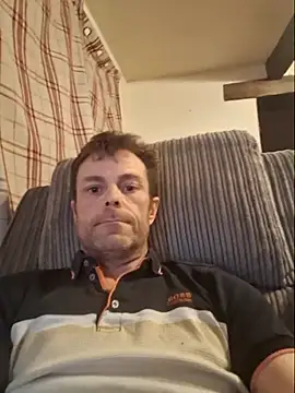 steb1980 online show from May 3, 10:46 pm