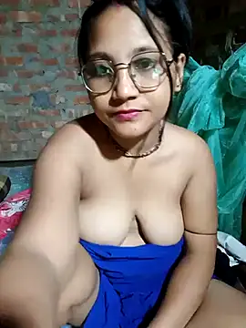 Snapshot of Cuterinki chatting on May 29, 8:15 pm Cuterinki online show from May 29, 8:15 pm