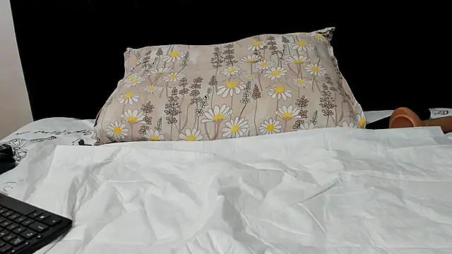 wowsquirtx online show from October 8, 2:24 am