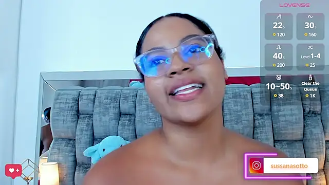 SussiSotto online show from March 12, 5:49 pm