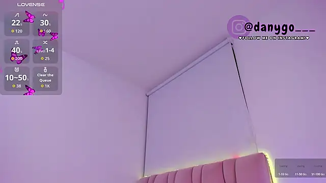 Snapshot of ZarianaEvanz chatting on November 21, 11:26 pm ZarianaEvanz online show from November 21, 11:26 pm