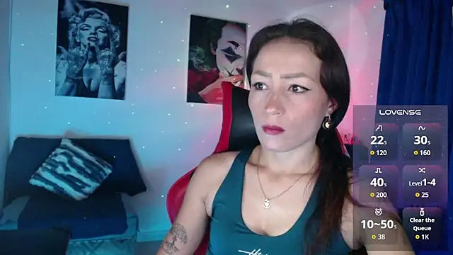 Sara-Guzman1 online show from April 9, 7:42 pm