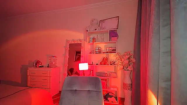 Snapshot of damla555 chatting on January 28, 1:50 am damla555 online show from January 28, 1:50 am