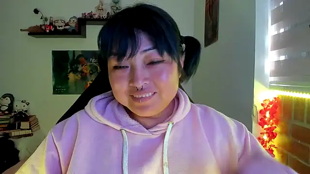 Shaddycute  online show from March 9, 3:48 pm