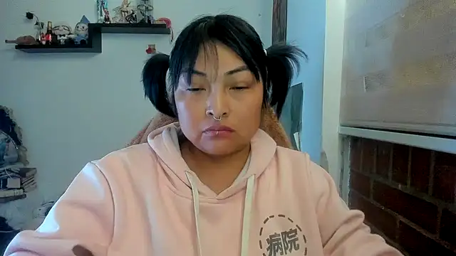 Shaddycute  online show from April 15, 5:39 pm