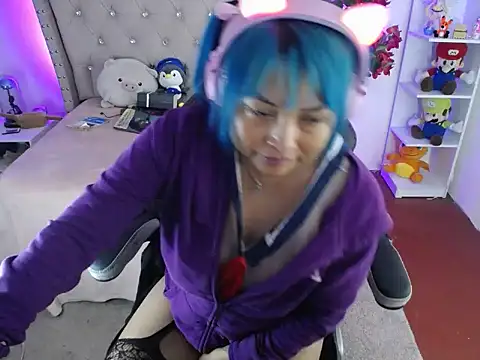 Shaddycute  online show from February 8, 4:25 am