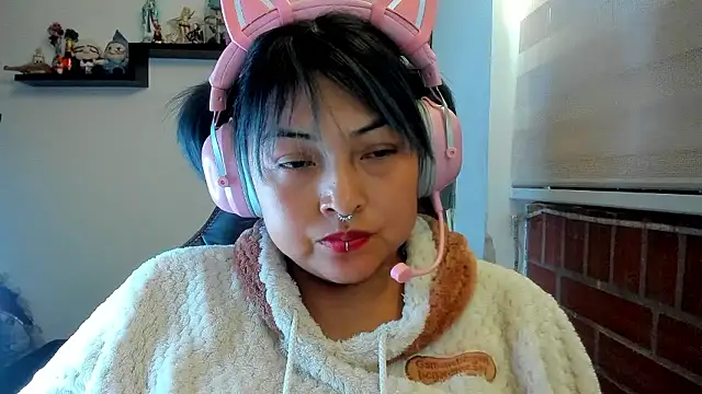 Shaddycute  online show from May 20, 3:09 pm