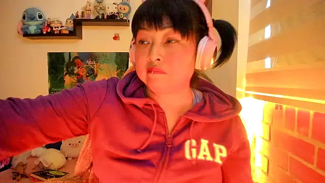 Shaddycute  online show from February 14, 2:17 pm