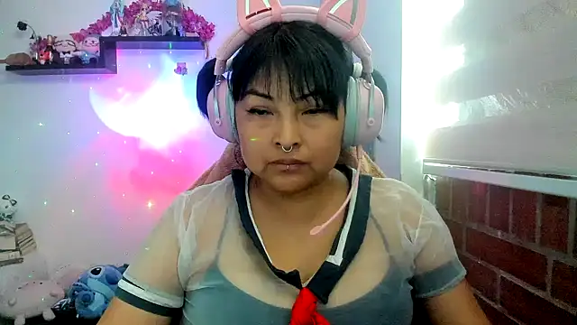 Shaddycute  online show from March 22, 5:14 pm