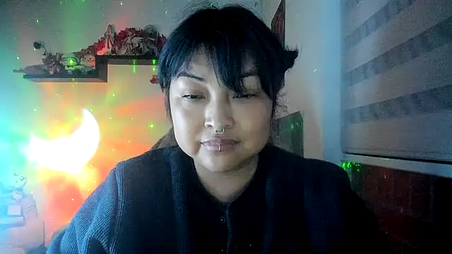 Shaddycute  online show from March 25, 10:14 am