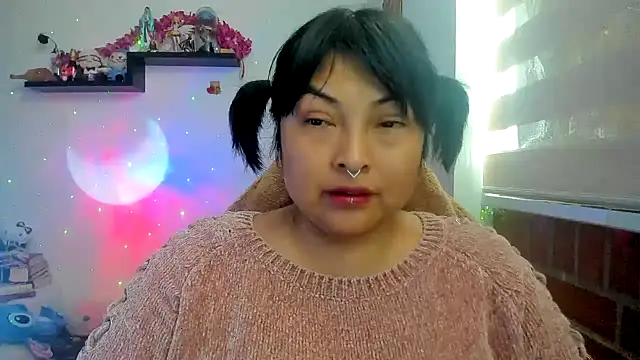 Shaddycute  online show from March 28, 6:09 pm