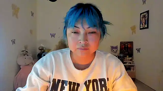 Shaddycute  online show from September 27, 5:13 am