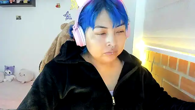 Shaddycute  online show from October 28, 2:38 pm