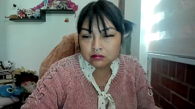 Shaddycute  online show from March 29, 1:13 pm