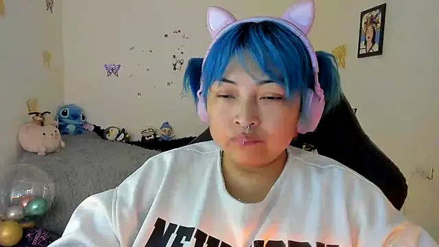 Shaddycute  online show from September 13, 10:43 pm