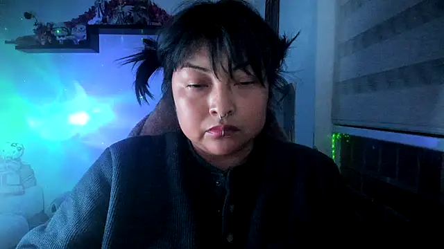 Shaddycute  online show from March 25, 11:47 pm